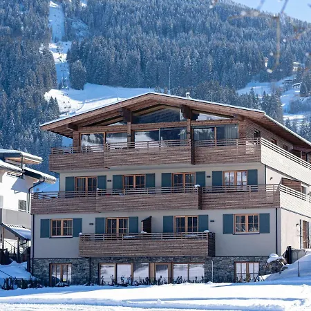 Luxury Apartment, Alpenrosenbahn Within Walking Distance Lejlighed